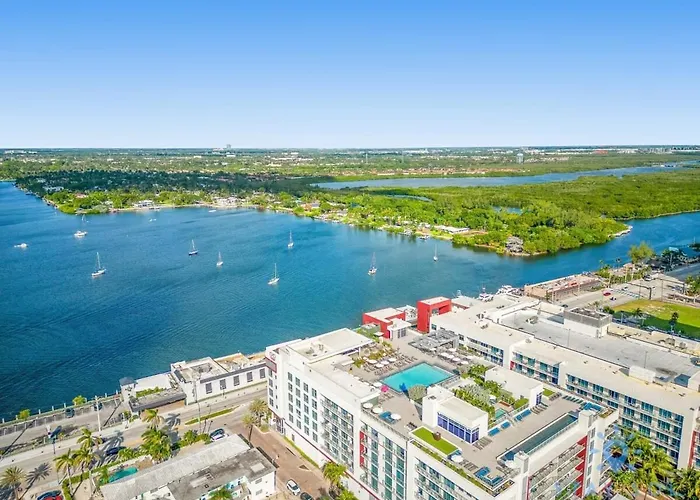 Best Stay - Rooftop Pool & Hot Tub - Hollywood Beach